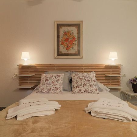 C52 - Seaside 2 Bedrooms By The Center Malaga Bagian luar foto